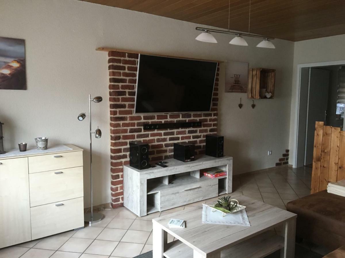 Kleine Auszeit Apartamento Neunkirchen  Exterior foto